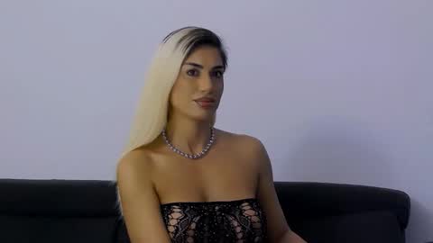 bethierusse online show from 10.13.25