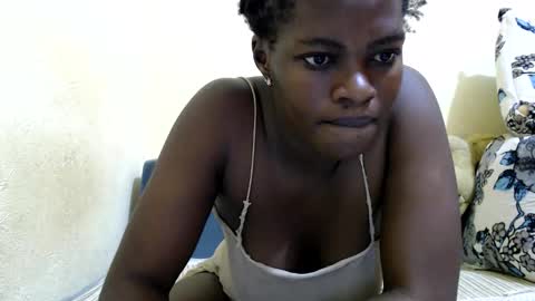 Snapshot of betina22 chatting on 10.27.25 Betina online show from 10.27.25