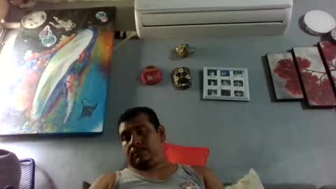 Snapshot of beto471292 chatting on 05.16.26 beto471292 online show from 05.16.26
