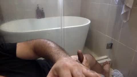 Snapshot of betoooox chatting on 02.10.25 Virtual Gentleman online show from 02.10.25