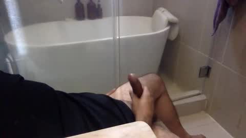 Snapshot of betoooox chatting on 03.09.25 Virtual Gentleman online show from 03.09.25