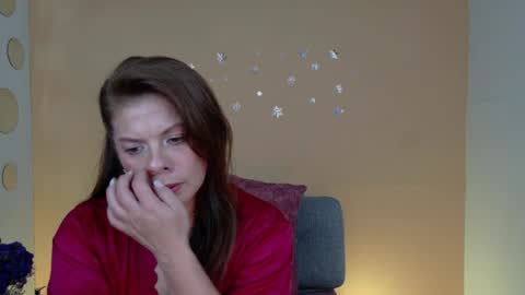 Snapshot of betsy_anub chatting on 05.30.26 LINDA online show from 05.30.26