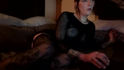 Snapshot of betsybradcock chatting on 03.03.25 Betsy online show from 03.03.25