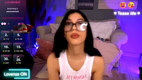 Snapshot of betsygonzale chatting on 02.24.25 Betty online show from 02.24.25