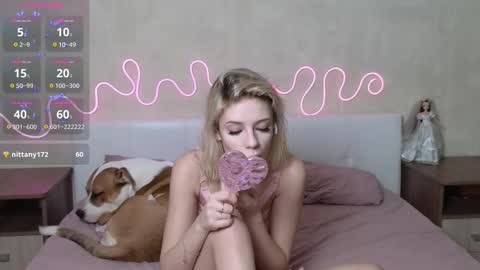 Snapshot of betty_blame chatting on 11.27.25 Betty and Oscar online show from 11.27.25