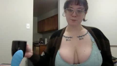Snapshot of bettycake666 chatting on 10.17.25 Betty Cake online show from 10.17.25