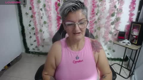 Snapshot of bety_cum3 chatting on 02.28.25 bibiana online show from 02.28.25