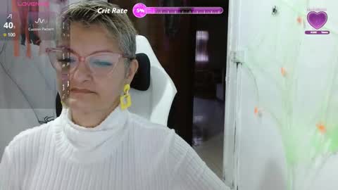 Snapshot of bety_cum3 chatting on 10.16.25 bibiana online show from 10.16.25