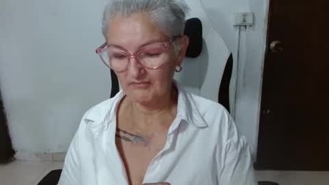 Snapshot of bety_cum3 chatting on 02.23.26 bibiana online show from 02.23.26