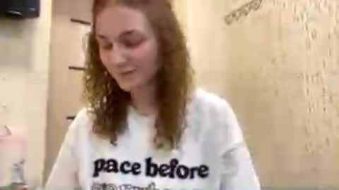 Sophie online show from 04.02.26