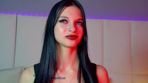 Snapshot of beverlyyork chatting on 02.19.25 Beverly online show from 02.19.25