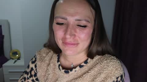   BeyonceDoll       Twitter DollBeyonce    online show from 04.10.26