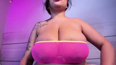 Snapshot of bhiankha_new chatting on 03.10.25 bhiankha_new online show from 03.10.25