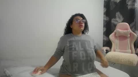 Bianca Tuesday to Sunday from 2am to 6am UTC-5 online show from 12.16.25