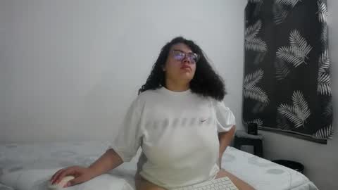 Bianca Tuesday to Sunday from 2am to 6am UTC-5 online show from 03.25.26