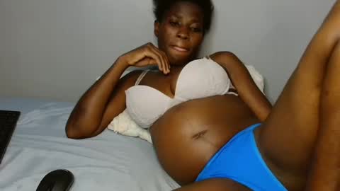 Snapshot of bianca_lue chatting on 06.26.26 bianca baby online show from 06.26.26