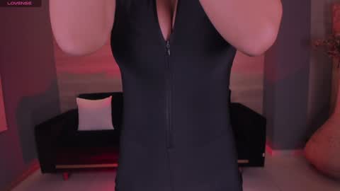 Snapshot of biancapierce_ chatting on 01.14.25 Bianca Pierce online show from 01.14.25