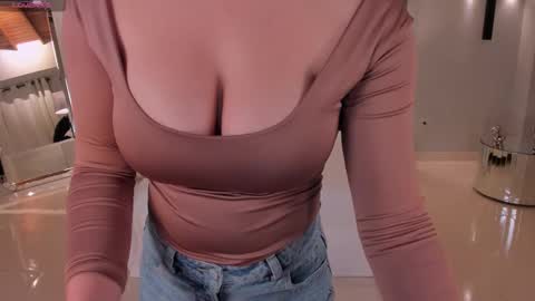 Bianca Pierce online show from 11.12.25