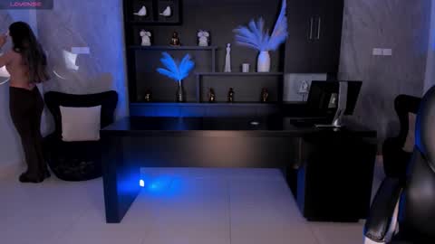 Bianca Pierce online show from 12.20.25