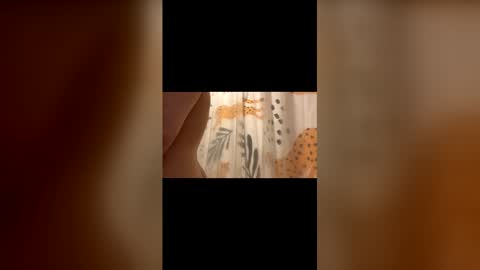 Snapshot of bibaby_ellie_ chatting on 01.15.26 Ellie online show from 01.15.26