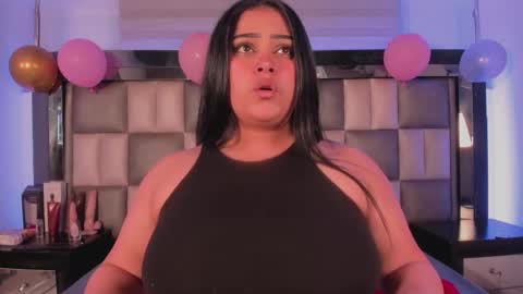 Snapshot of bibiana_js_ chatting on 11.18.25 bibiana_js_ online show from 11.18.25