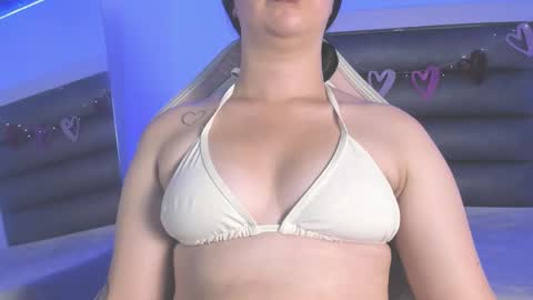 Snapshot of bibiana_js_ chatting on 02.19.26 bibiana_js_ online show from 02.19.26