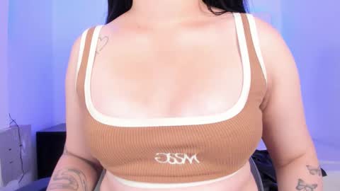 Snapshot of bibiana_js_ chatting on 02.24.26 bibiana_js_ online show from 02.24.26