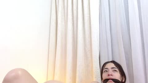 Snapshot of bibistate chatting on 12.18.24 Dana y Paola online show from 12.18.24