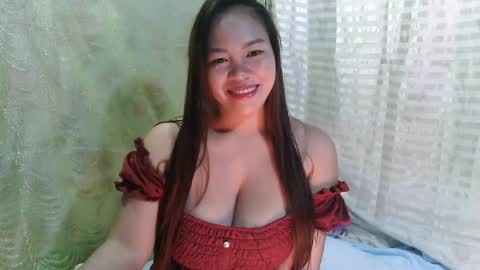 Snapshot of big_buttasian chatting on 01.09.25 Grace - online show from 01.09.25