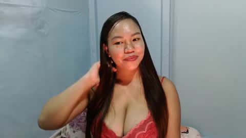 Snapshot of big_buttasian chatting on 01.10.25 Grace - online show from 01.10.25