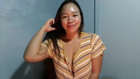 Snapshot of big_buttasian chatting on 01.16.25 Grace - online show from 01.16.25