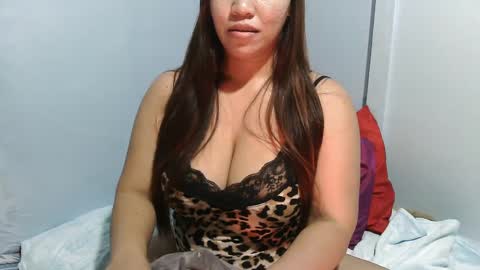 Snapshot of big_buttasian chatting on 01.18.25 Grace - online show from 01.18.25