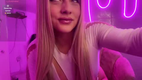 Snapshot of big_clit71 chatting on 05.24.26 angela online show from 05.24.26
