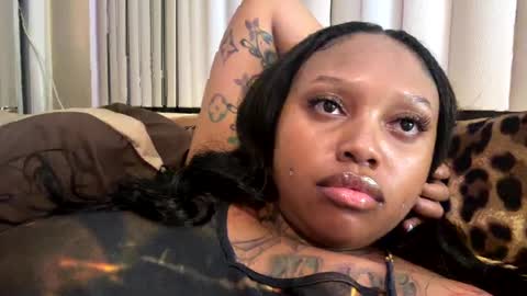 Big Lavish online show from 01.12.25