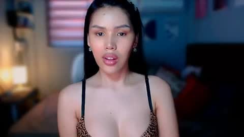Snapshot of bigassslutdoll chatting on 07.20.26 Mia online show from 07.20.26