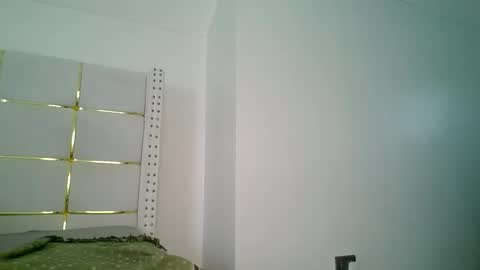 Snapshot of bigbaby004 chatting on 10.08.25 bigbaby004 online show from 10.08.25