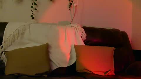 Snapshot of bigbittyblonde chatting on 12.11.24 Melenie Mel online show from 12.11.24