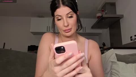 Kandice Kloss insta kandiceklossofficial online show from 12.16.25