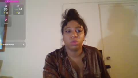 Snapshot of bigboobs_bouncin chatting on 12.07.24 Ashley online show from 12.07.24