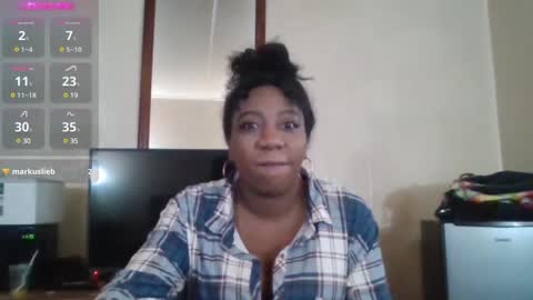 Snapshot of bigboobs_bouncin chatting on 12.16.24 Ashley online show from 12.16.24