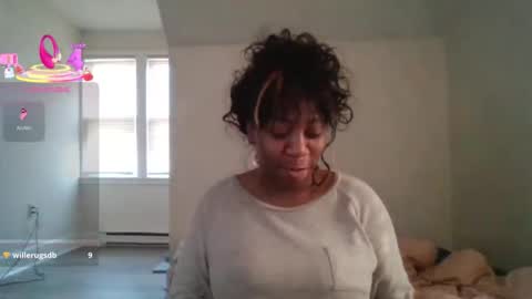 Snapshot of bigboobs_bouncin chatting on 12.04.25 Ashley online show from 12.04.25