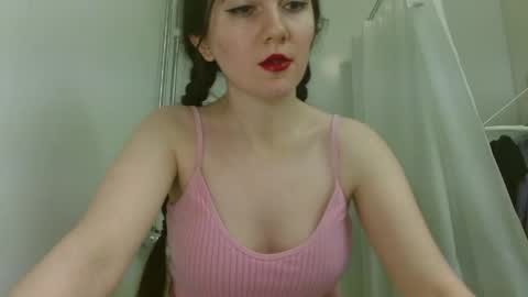 Isabella online show from 04.17.26