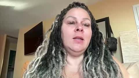 Snapshot of bigbreastsabrina chatting on 04.30.26 BIG BREAST SABRINA online show from 04.30.26