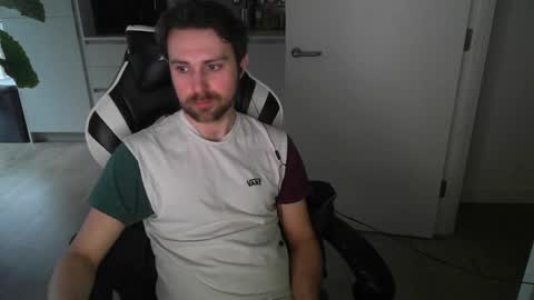 Snapshot of bigbrit_25 chatting on 02.08.25 Big Brit online show from 02.08.25