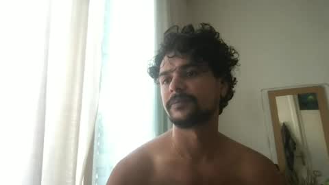 Snapshot of bigbrown_boy chatting on 06.23.26 bigbrown_boy online show from 06.23.26