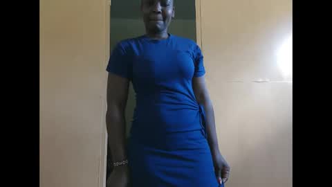 Snapshot of bigbumboobs98 chatting on 09.22.25 bigbumboobs98 online show from 09.22.25