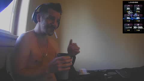 Jon - Im Straight online show from 10.11.25