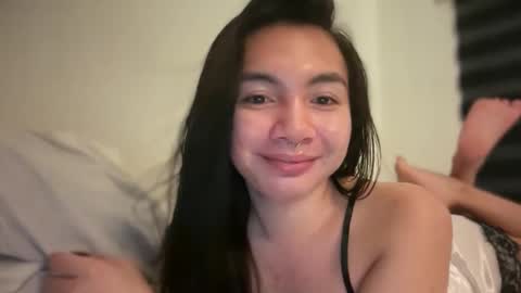 Yeng online show from 05.18.26