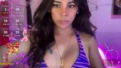 Snapshot of bigcockamanda23 chatting on 12.19.24 queen amanda online show from 12.19.24