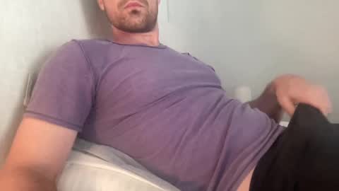 Snapshot of bigcollegecock69690 chatting on 12.03.24 bigcollegecock69690 online show from 12.03.24